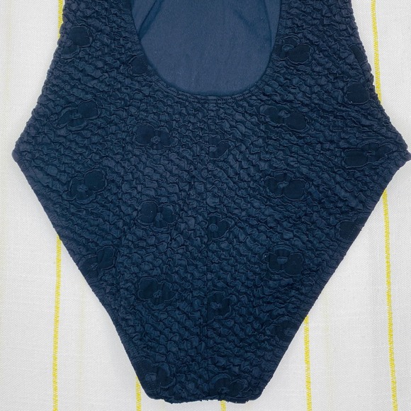 La Blanca Black One Piece Halter Swimsuit Womens 10 Tonal Floral Slimming Retro - Picture 6 of 9